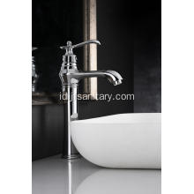 Chrome Tuas Tunggal Vintage Basin Faucet Tinggi